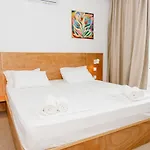 Ji Hotel Sozopol