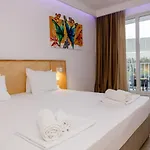 Hotel Ji